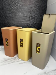 Caneca Rectangular Fina Con Tapa Automatica De Click 22X16X335Cm