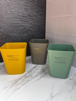 Canecas Moderna Cuadrada Mediana 19X19X235Cm