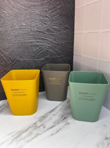 Canecas Moderna Cuadrada Mediana 19X19X235Cm