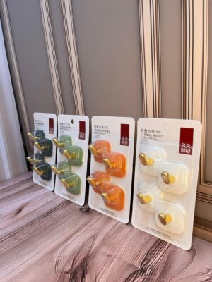 Ganchos  Adhesivos Cuadrados x4 unds