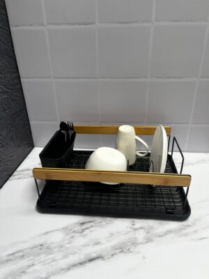 Escurridor Metálico Negro Con Costados En Madera y porta cubiertos