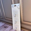 Ganchos Adhesivos Cuadrados transparentes x 3 UNDS